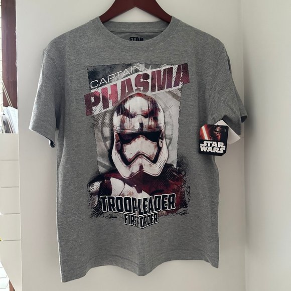 2/$20 Star Wars T-shirt, NWT, Size L - Picture 1 of 3